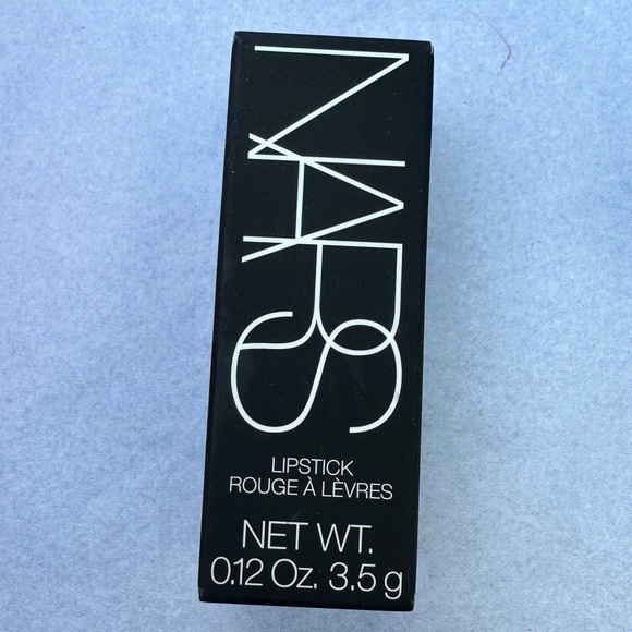 NARS matte lipstick in shade INTRIGUE - Picture 7 of 10